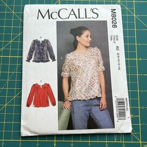 McCall Sewing Pattern - Top M8026